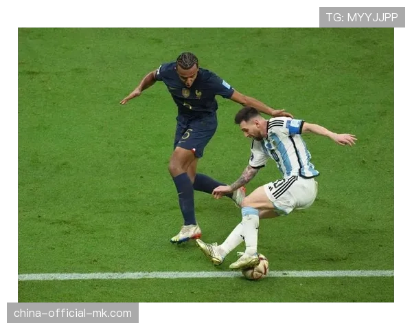 世界杯决赛：阿根廷1-1法国（点球4-2），梅西圆梦
